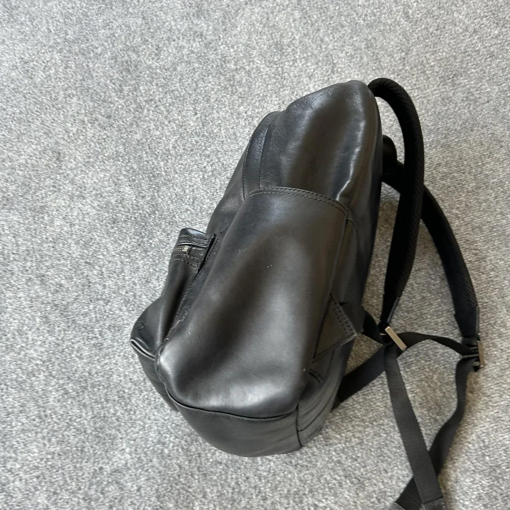 Massimo Dutti Backpack Mens Medium Black Leather Laptop Zip Pocket‎ Bag